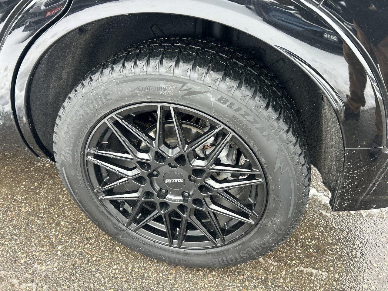 2024 Buick Encore GX Avenir Winter Tire Package Moonroof Adaptive Cruis Photo