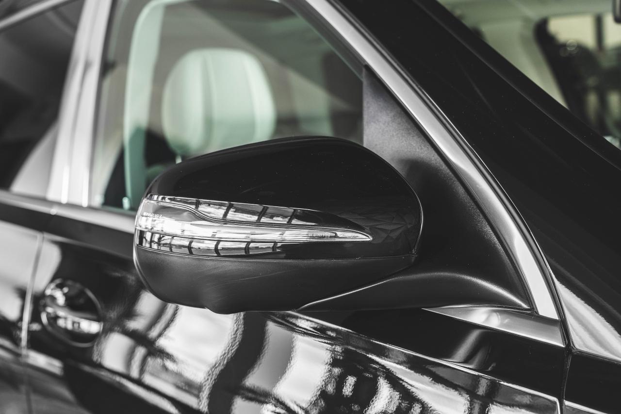 2023 Mercedes-Benz GLS Maybach GLS 600 4MATIC SUV Photo