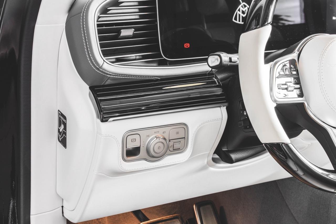 2023 Mercedes-Benz GLS Maybach GLS 600 4MATIC SUV Photo