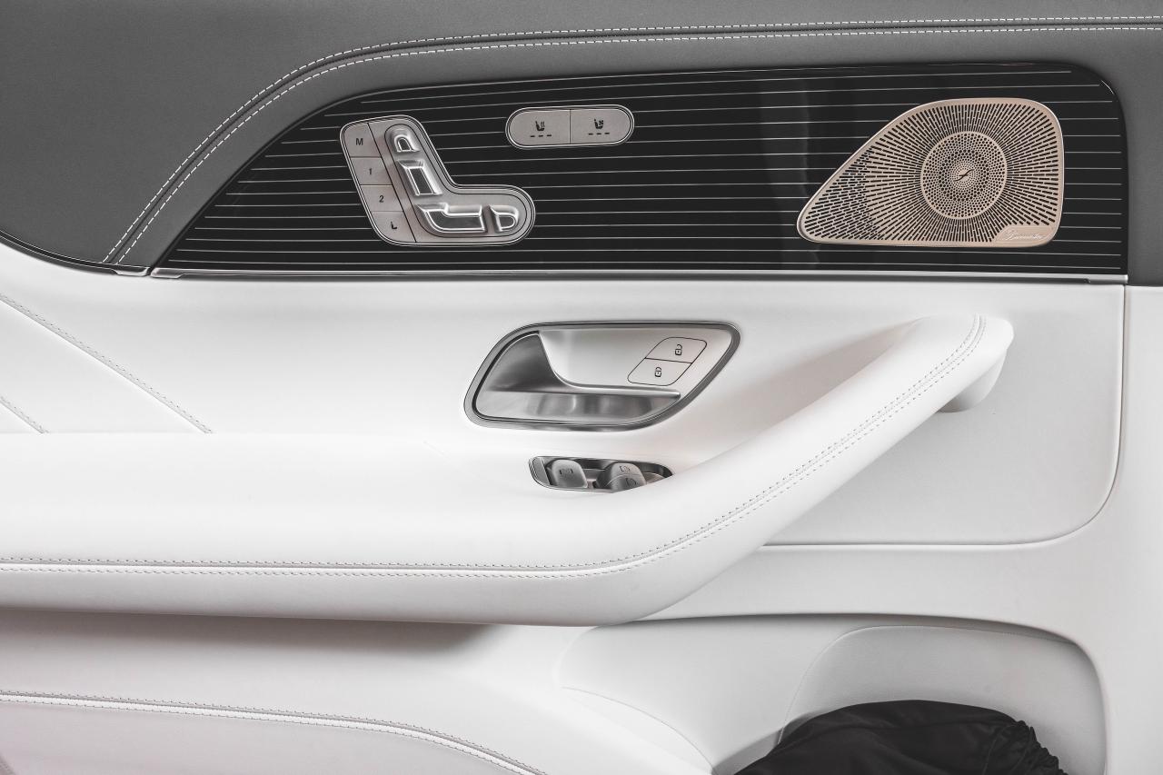 2023 Mercedes-Benz GLS Maybach GLS 600 4MATIC SUV Photo