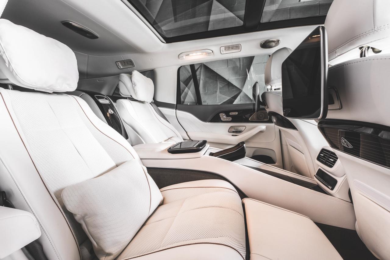 2023 Mercedes-Benz GLS Maybach GLS 600 4MATIC SUV Photo