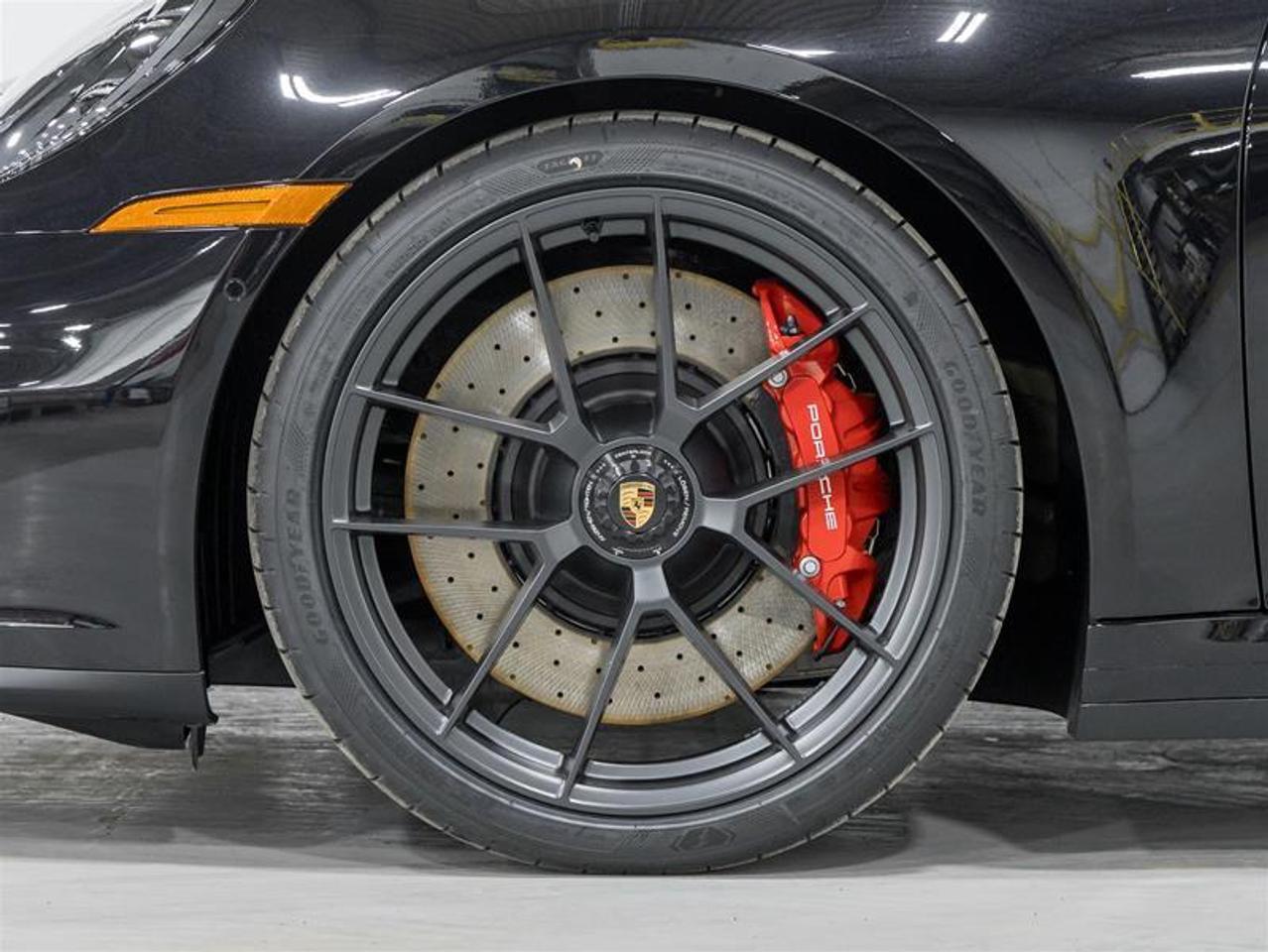 2026 Porsche 911  Photo4