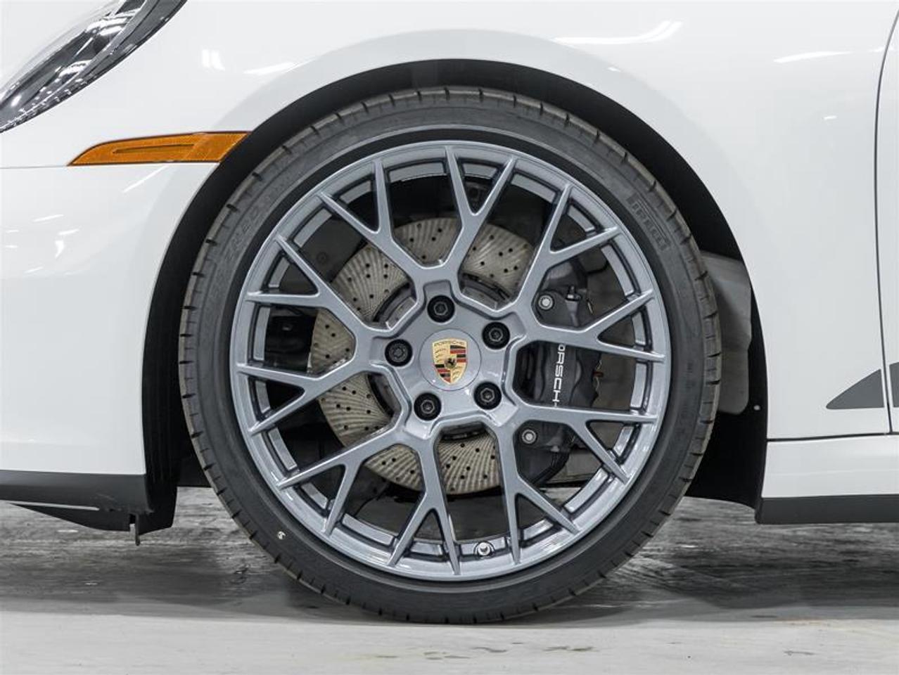 2026 Porsche 911  Photo4