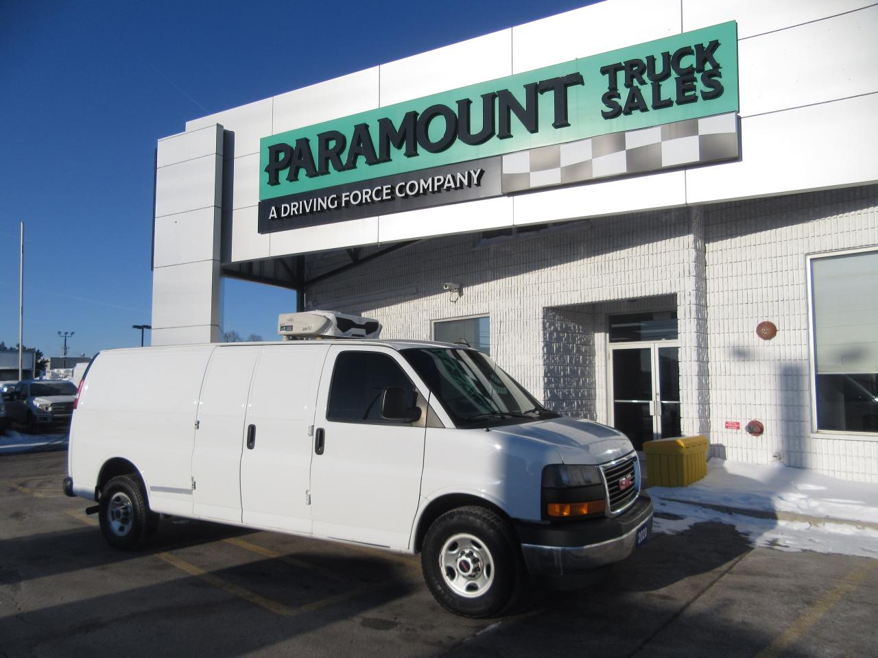 2020 GMC 3500 SAVANA WITH REEFER SYSTEM Photo