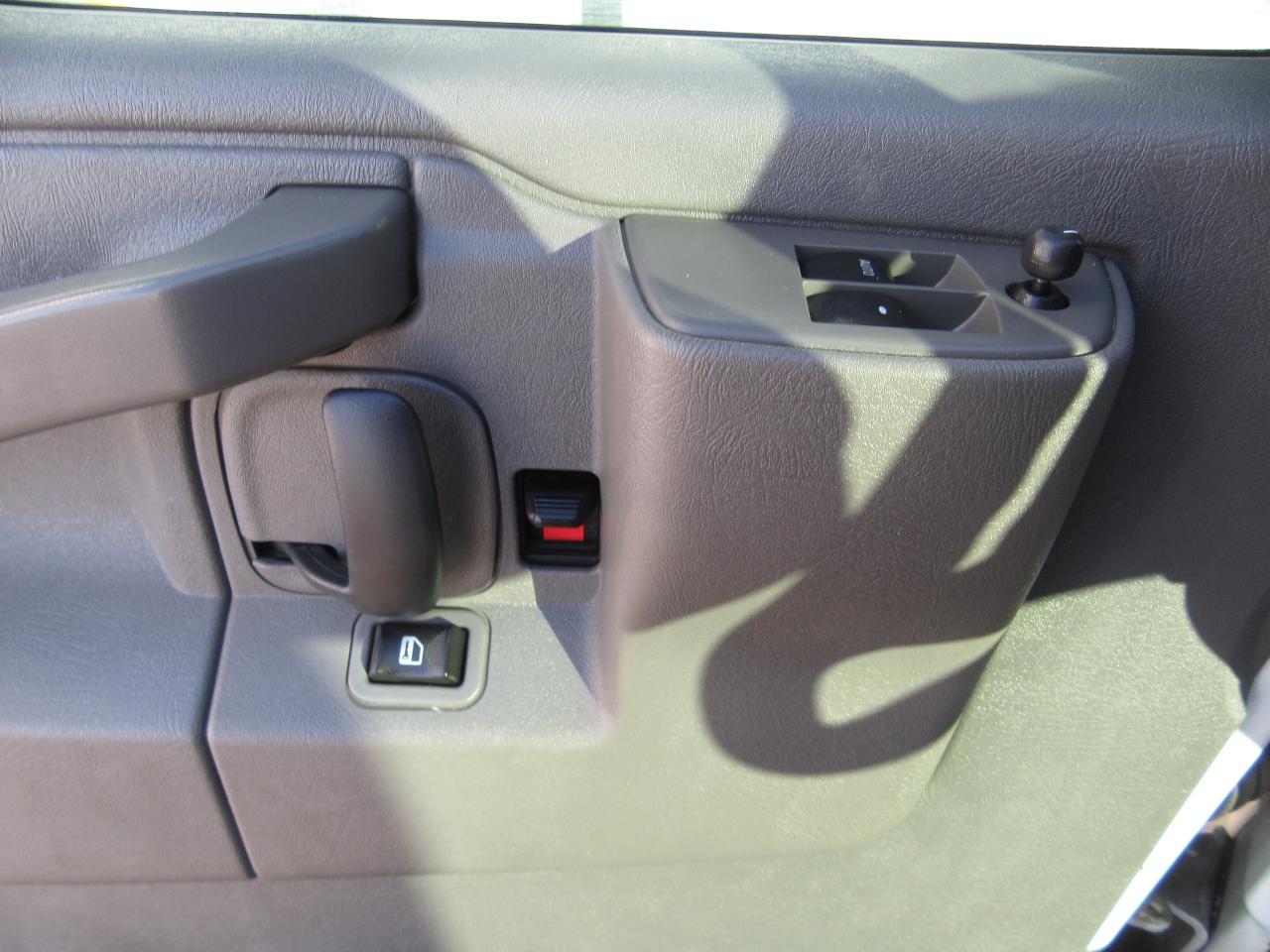 2020 GMC 3500 SAVANA WITH REEFER SYSTEM Photo