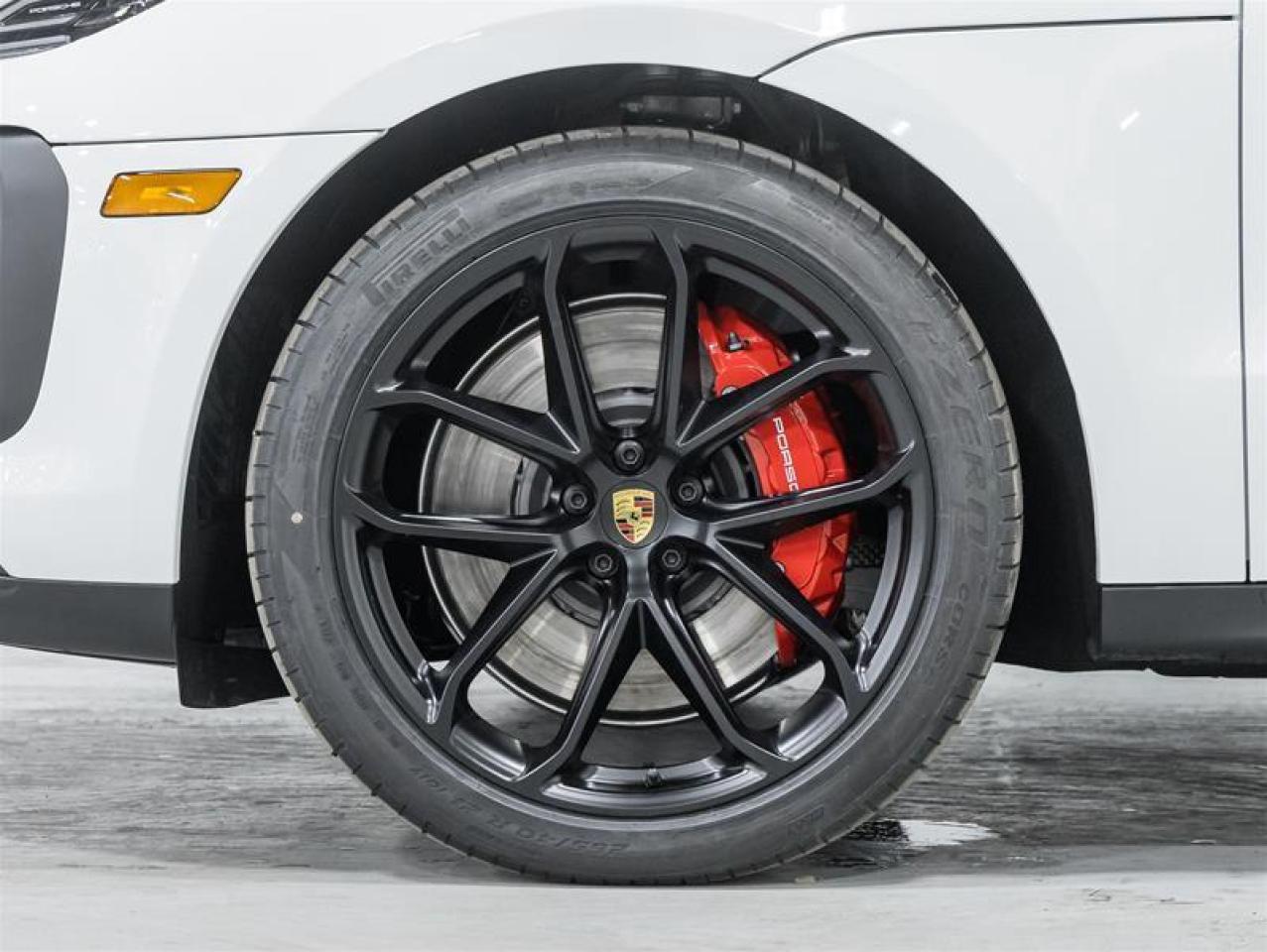 2026 Porsche Macan  Photo