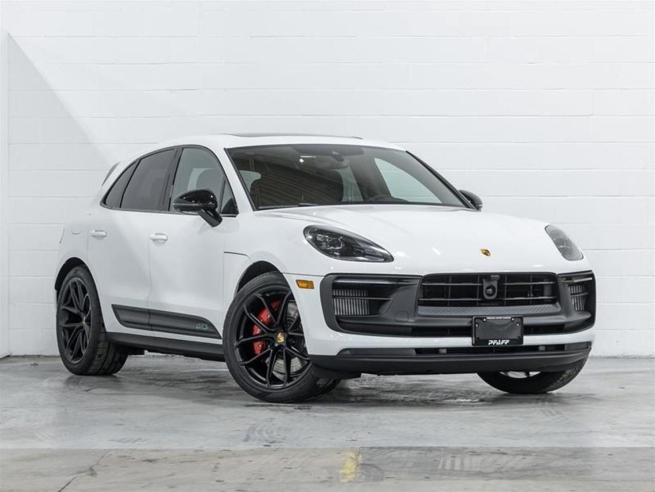 2026 Porsche Macan  Photo