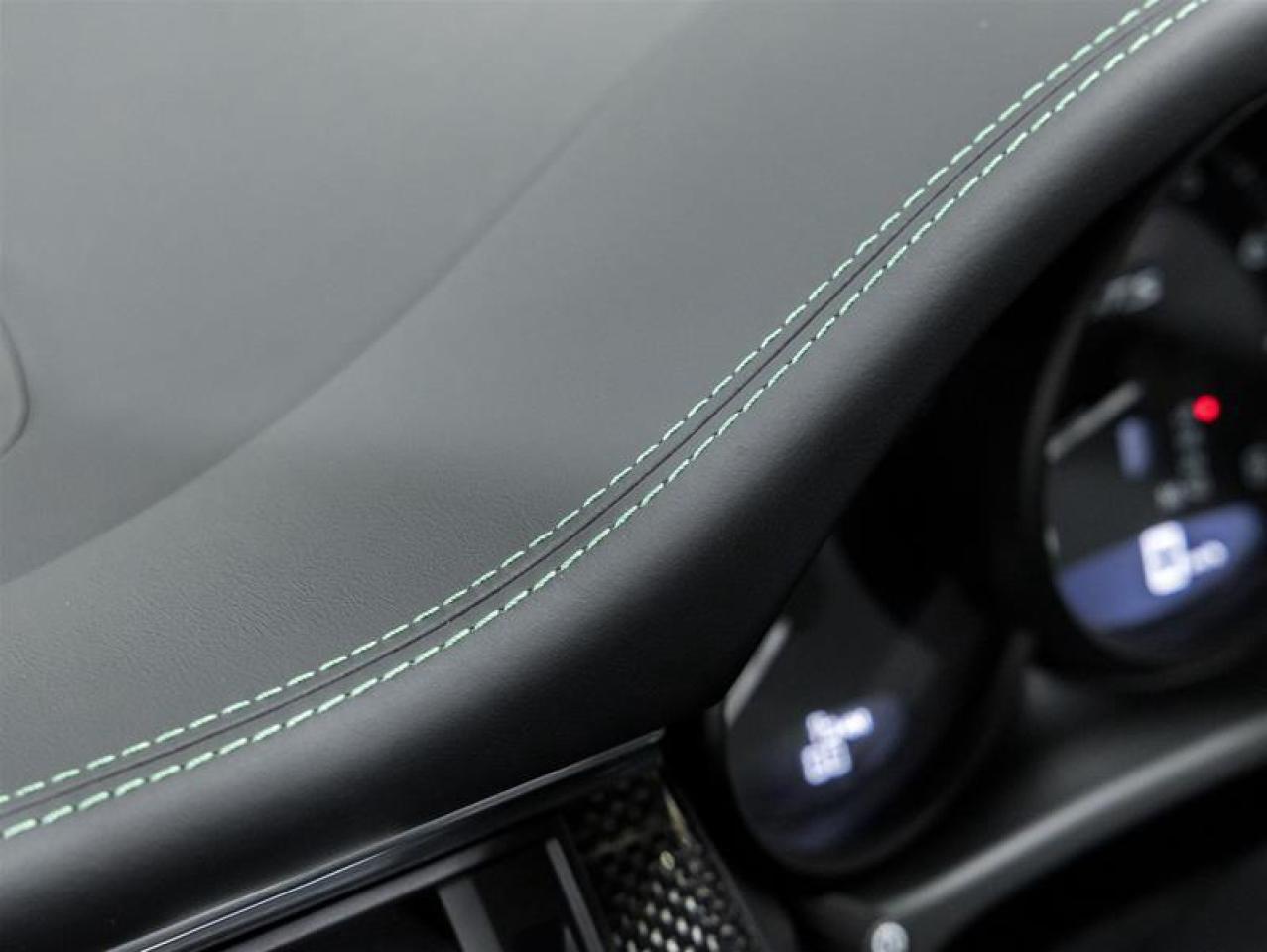 2026 Porsche Macan  Photo