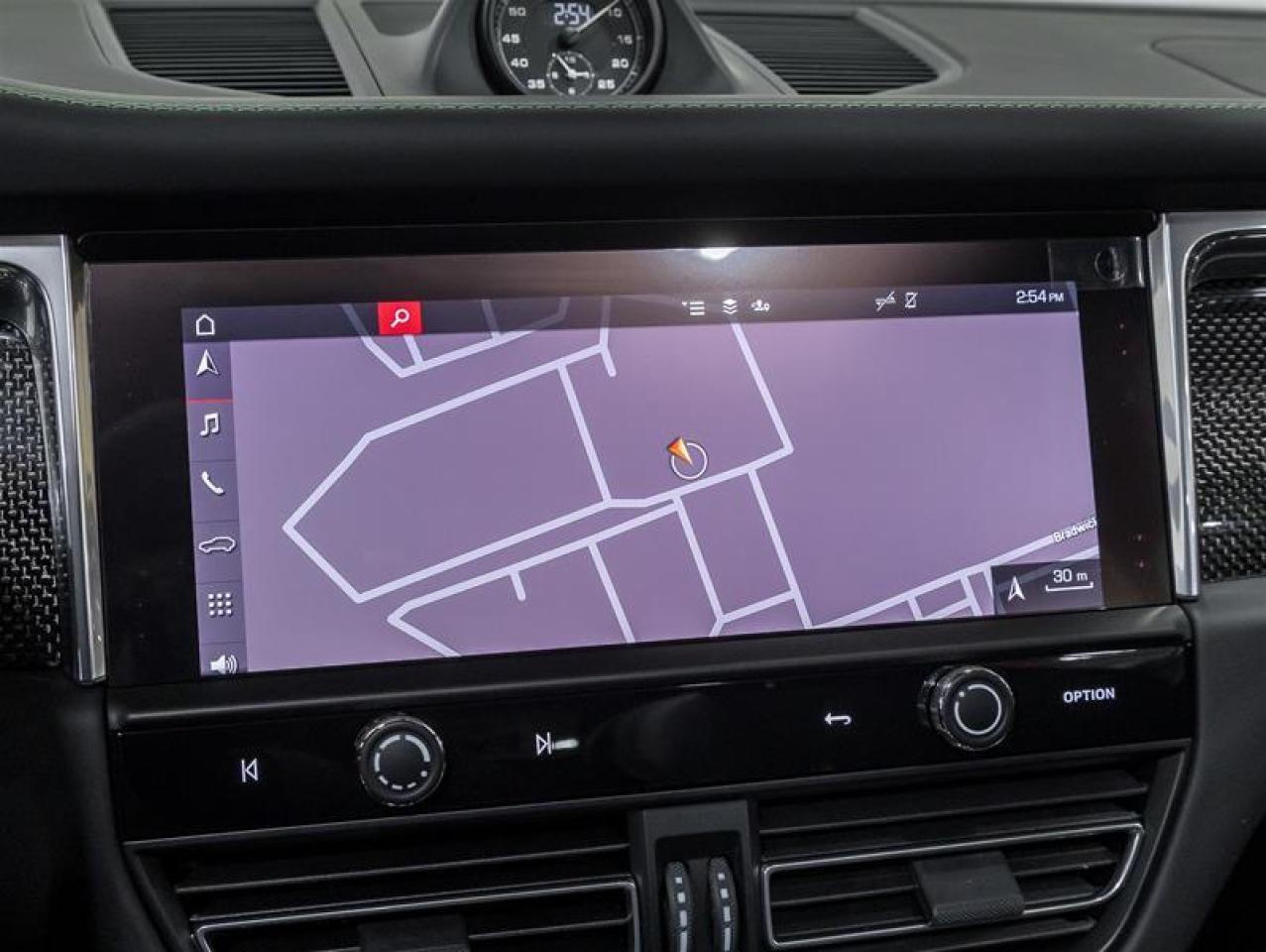 2026 Porsche Macan  Photo