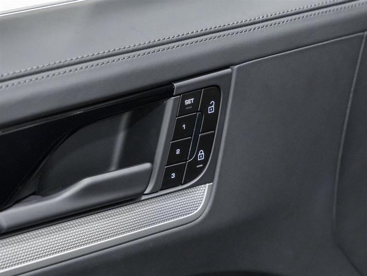 2026 Porsche Cayenne  Photo