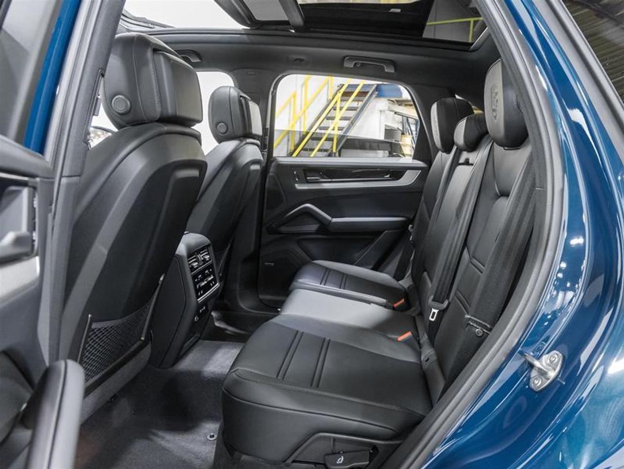2026 Porsche Cayenne  Photo