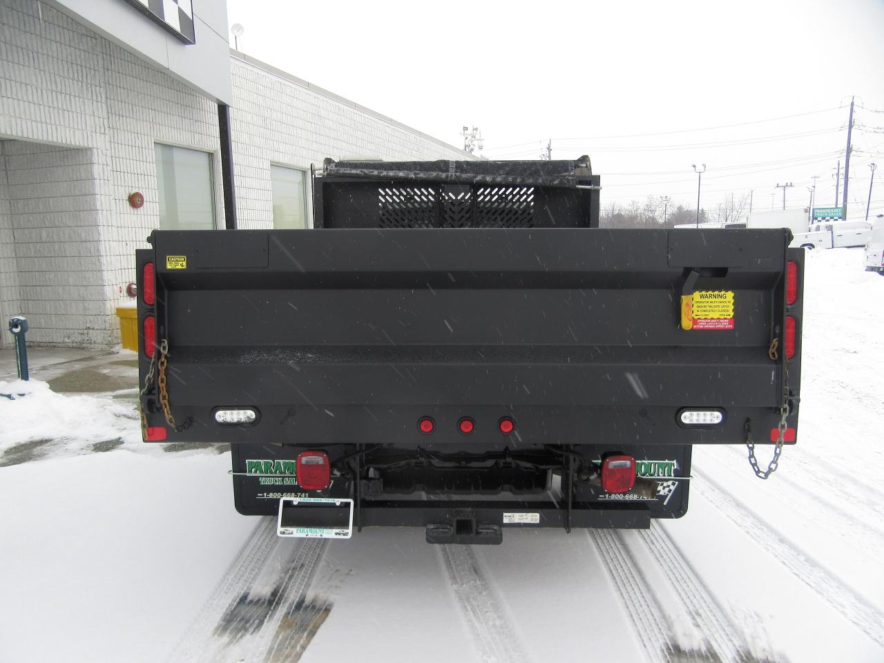 2023 Ford F-550 CREW CAB 4X4 DIESEL 12FT DUMP BOX Photo