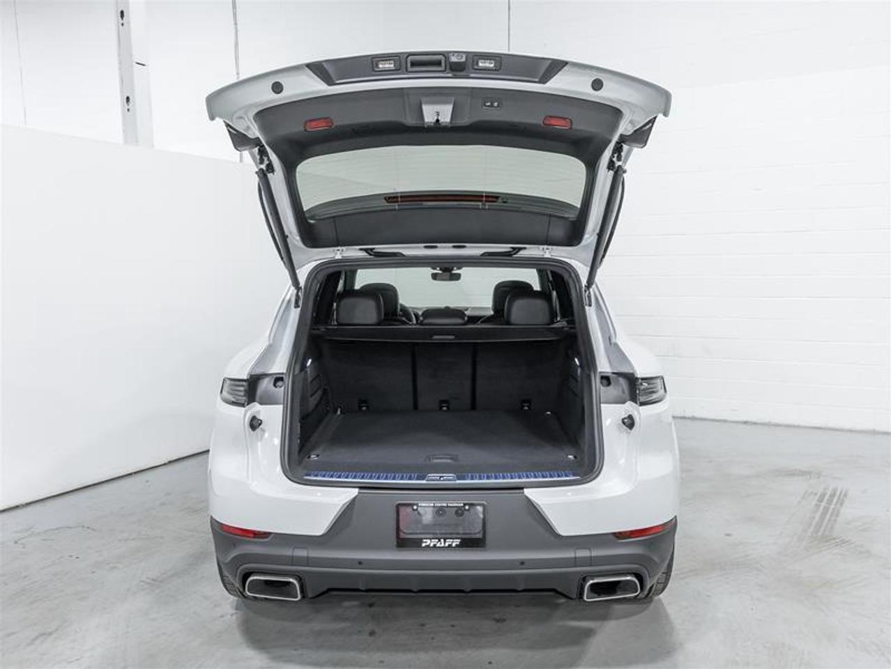 2026 Porsche Cayenne  Photo