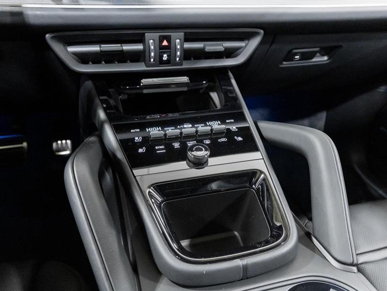 2026 Porsche Cayenne  Photo