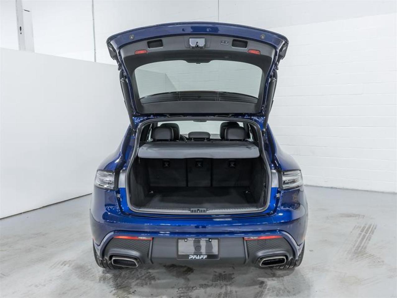 2026 Porsche Macan  Photo