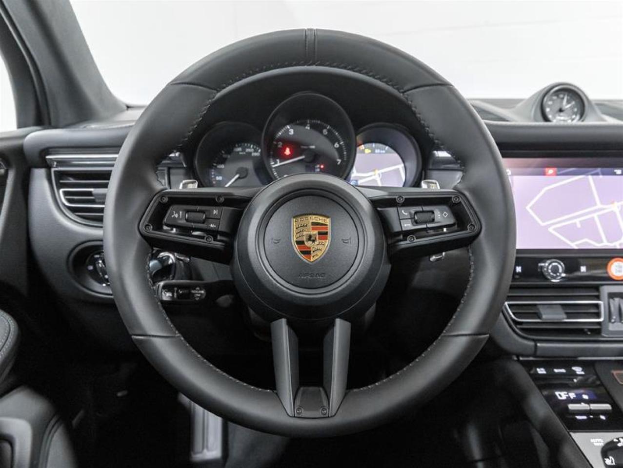 2026 Porsche Macan  Photo