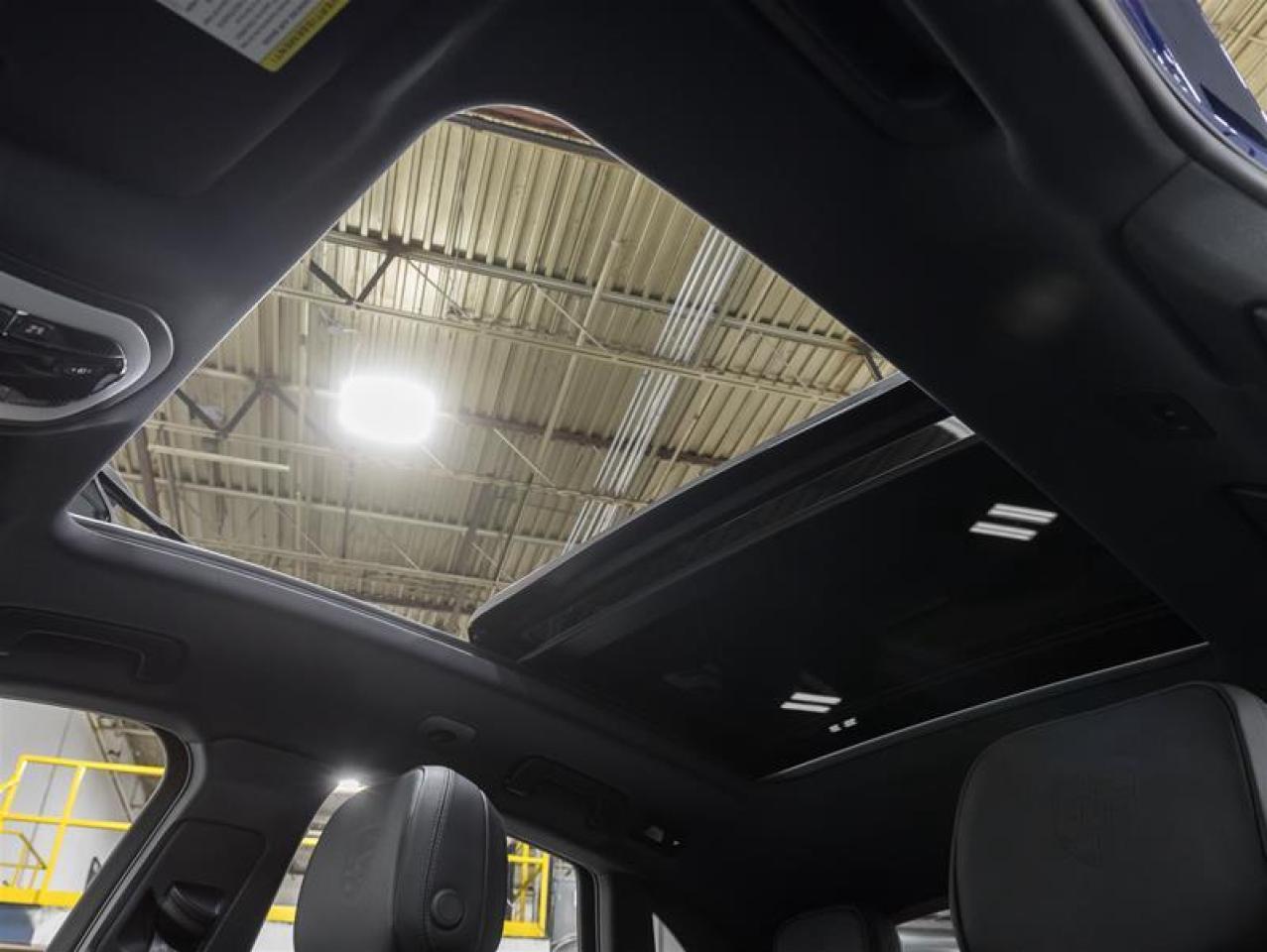 2026 Porsche Macan  Photo