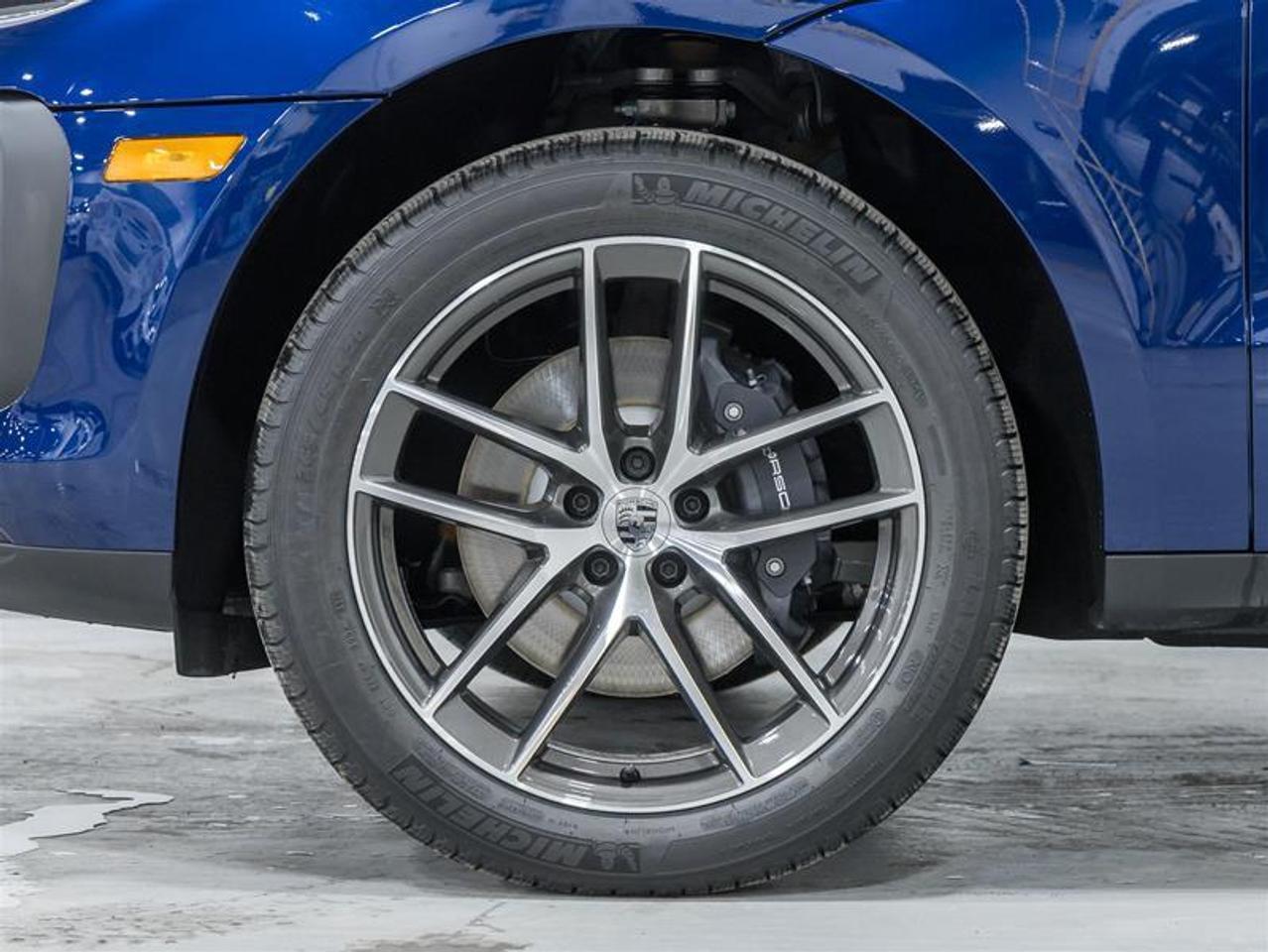 2026 Porsche Macan  Photo