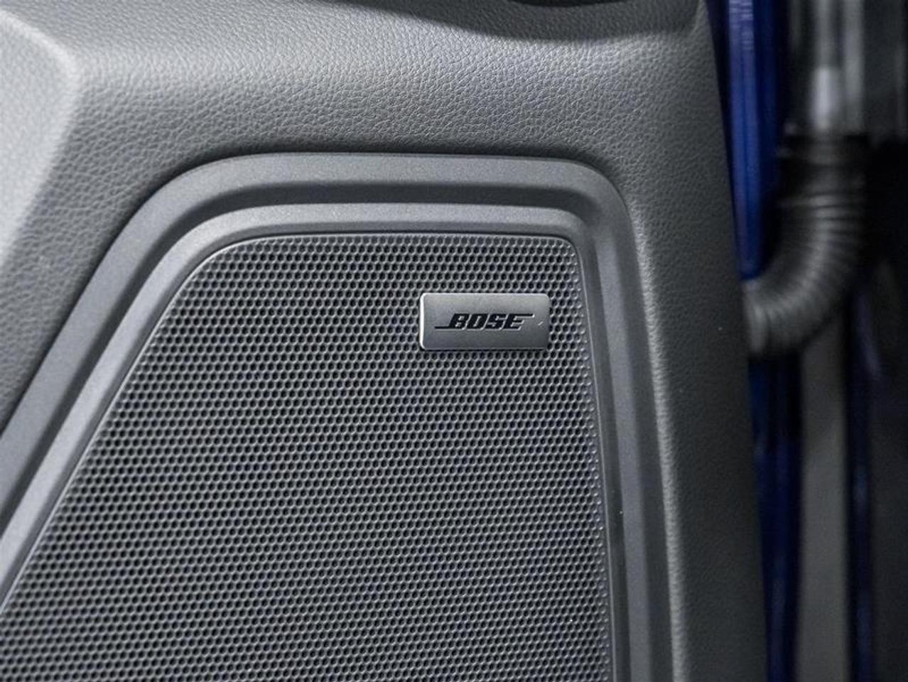 2026 Porsche Macan  Photo