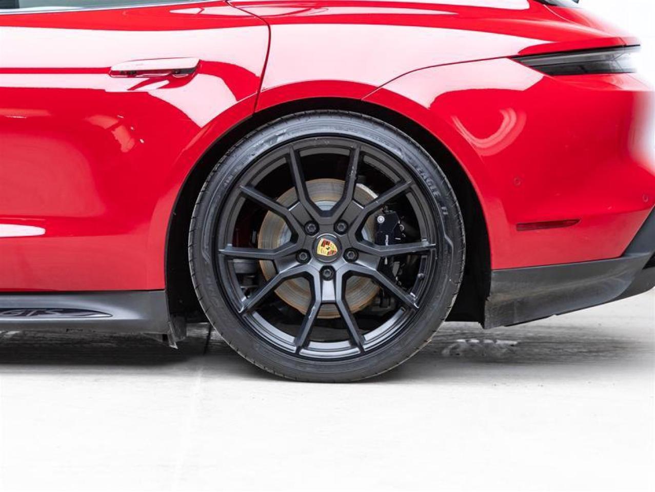 2023 Porsche Taycan  Photo