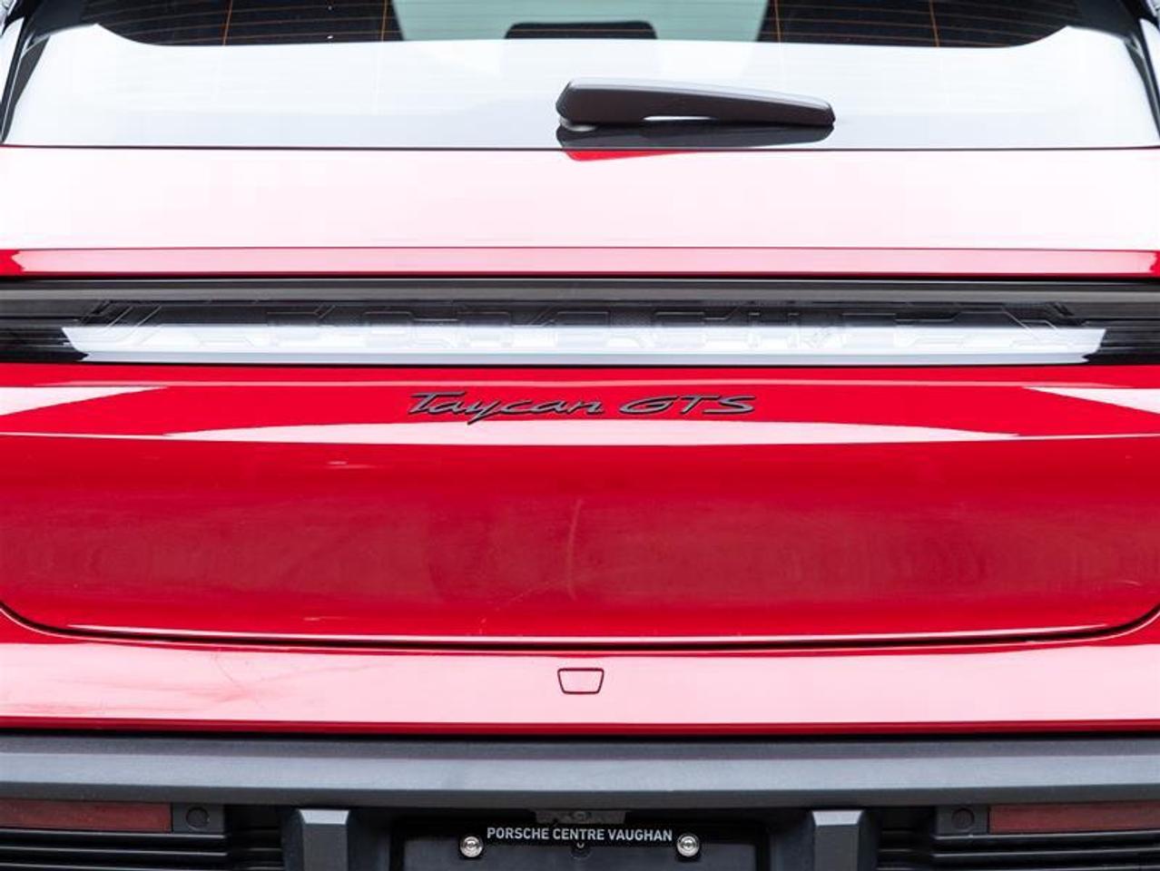 2023 Porsche Taycan  Photo