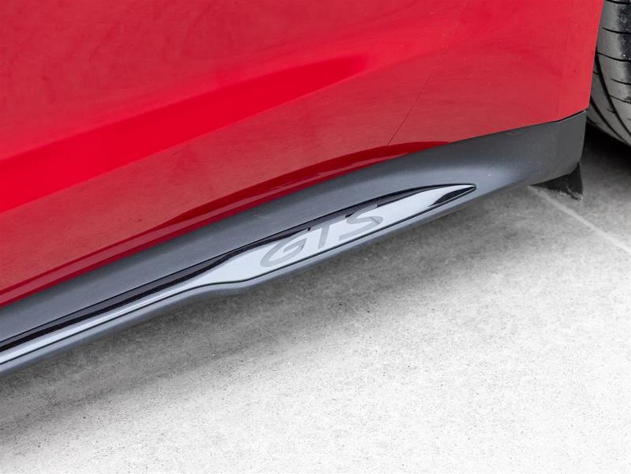 2023 Porsche Taycan  Photo