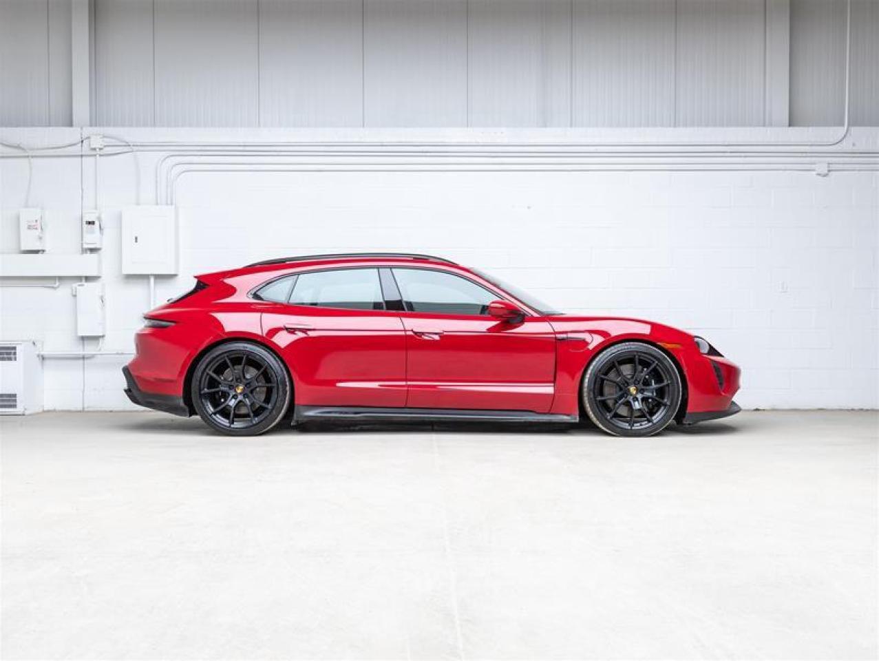 2023 Porsche Taycan  Photo