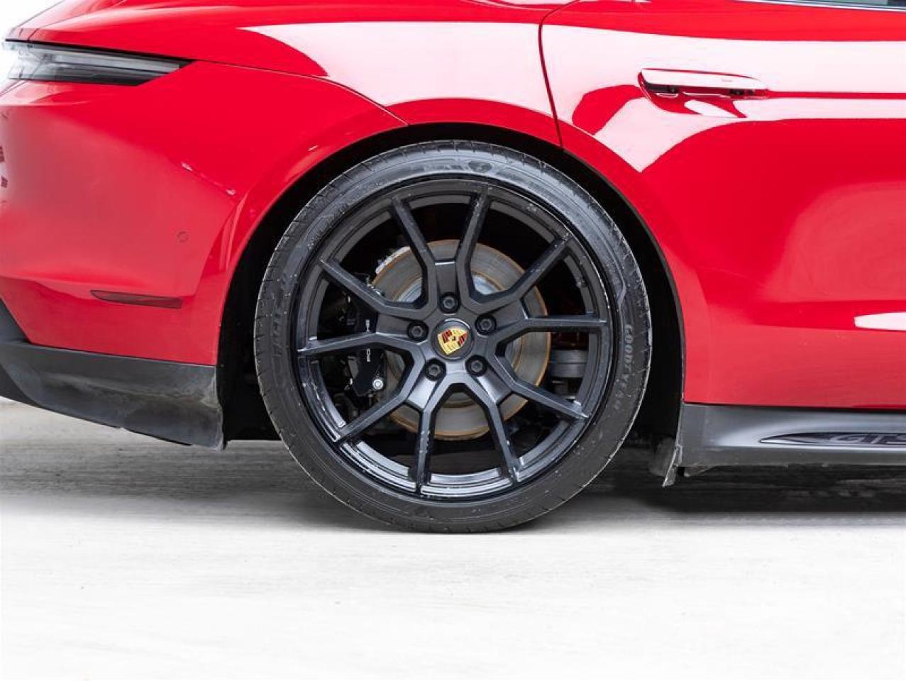 2023 Porsche Taycan  Photo