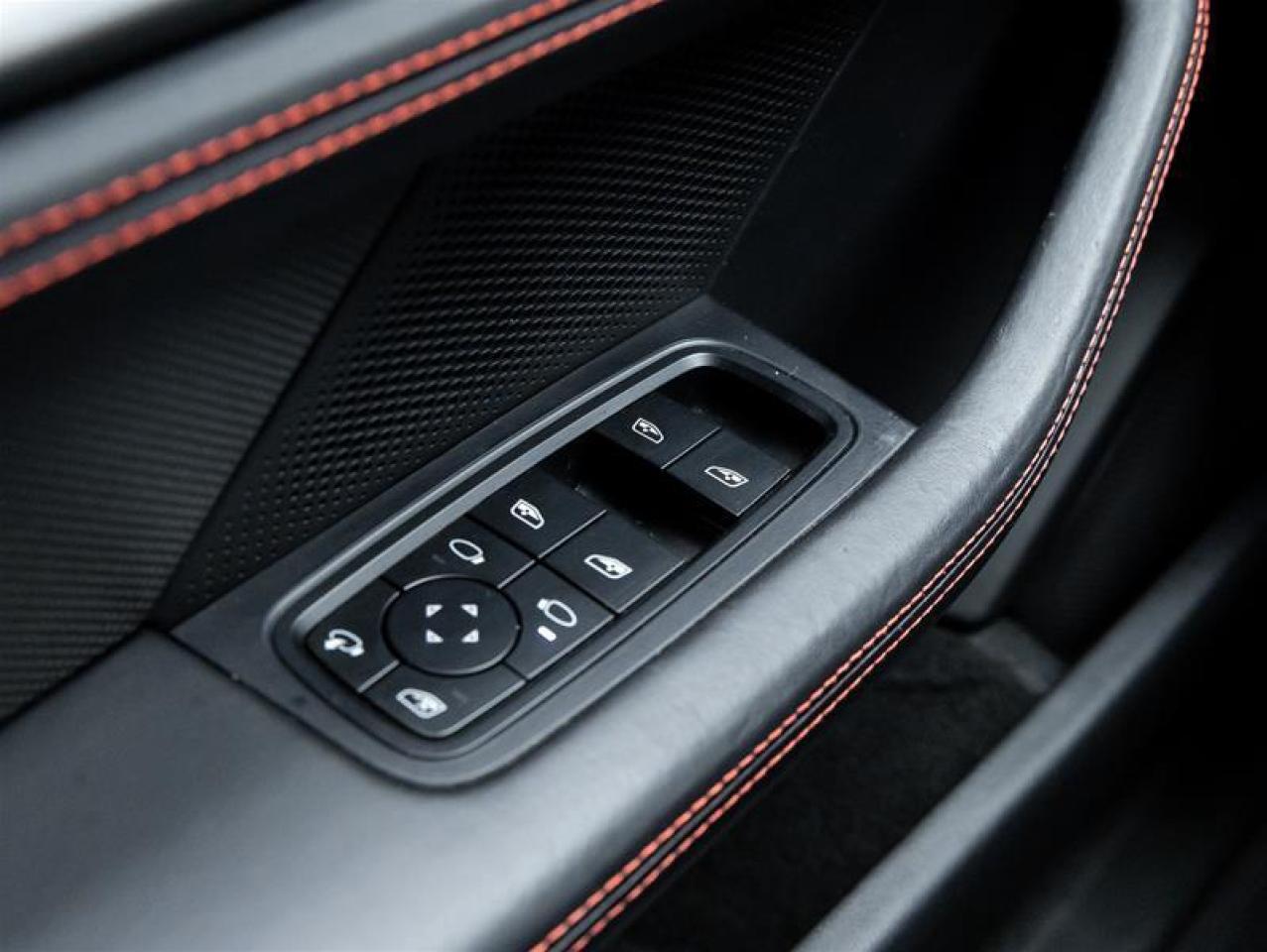 2023 Porsche Taycan  Photo