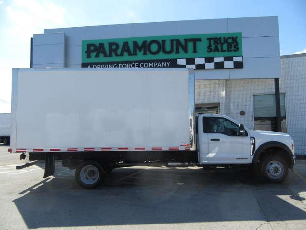 2026 Ford F-550 DIESEL 4X4 REG CAB 16FT ALUMINUM BOX & RAMP Photo1