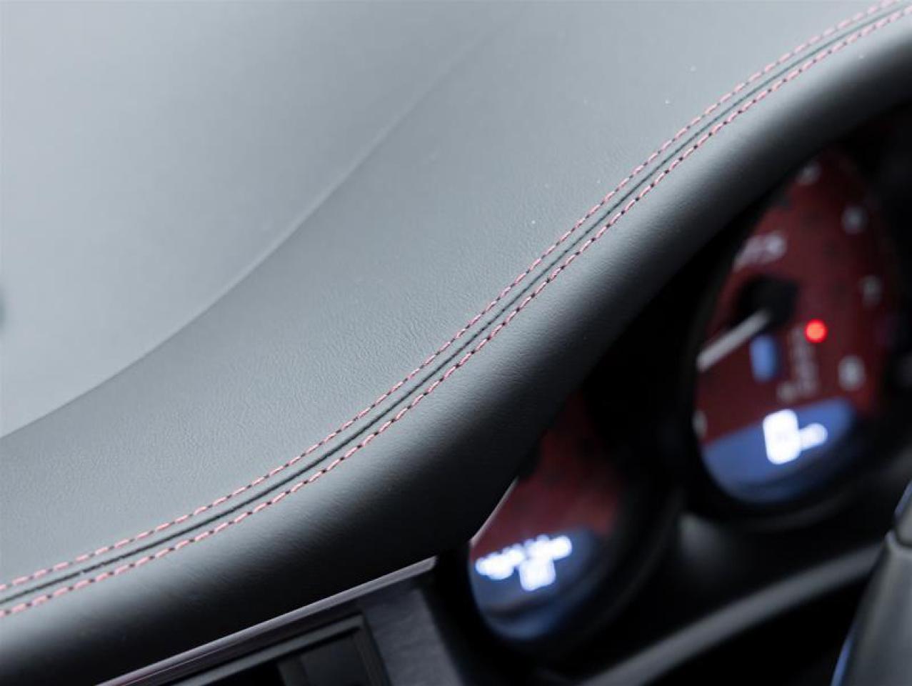 2023 Porsche Macan  Photo