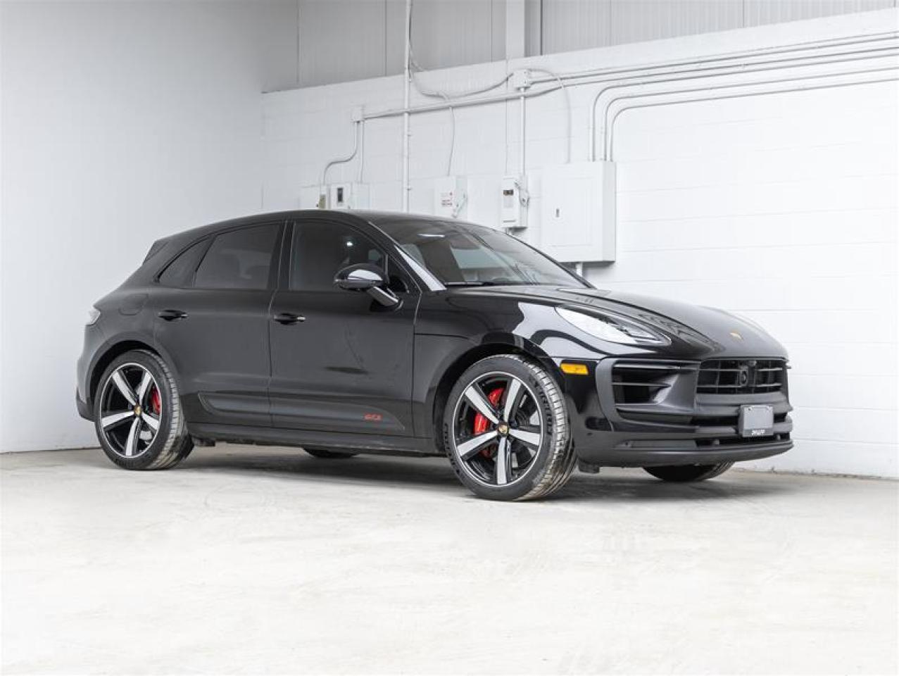 2023 Porsche Macan  Photo