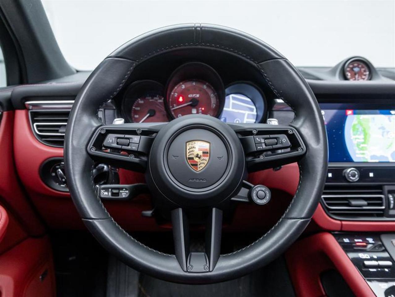 2023 Porsche Macan  Photo