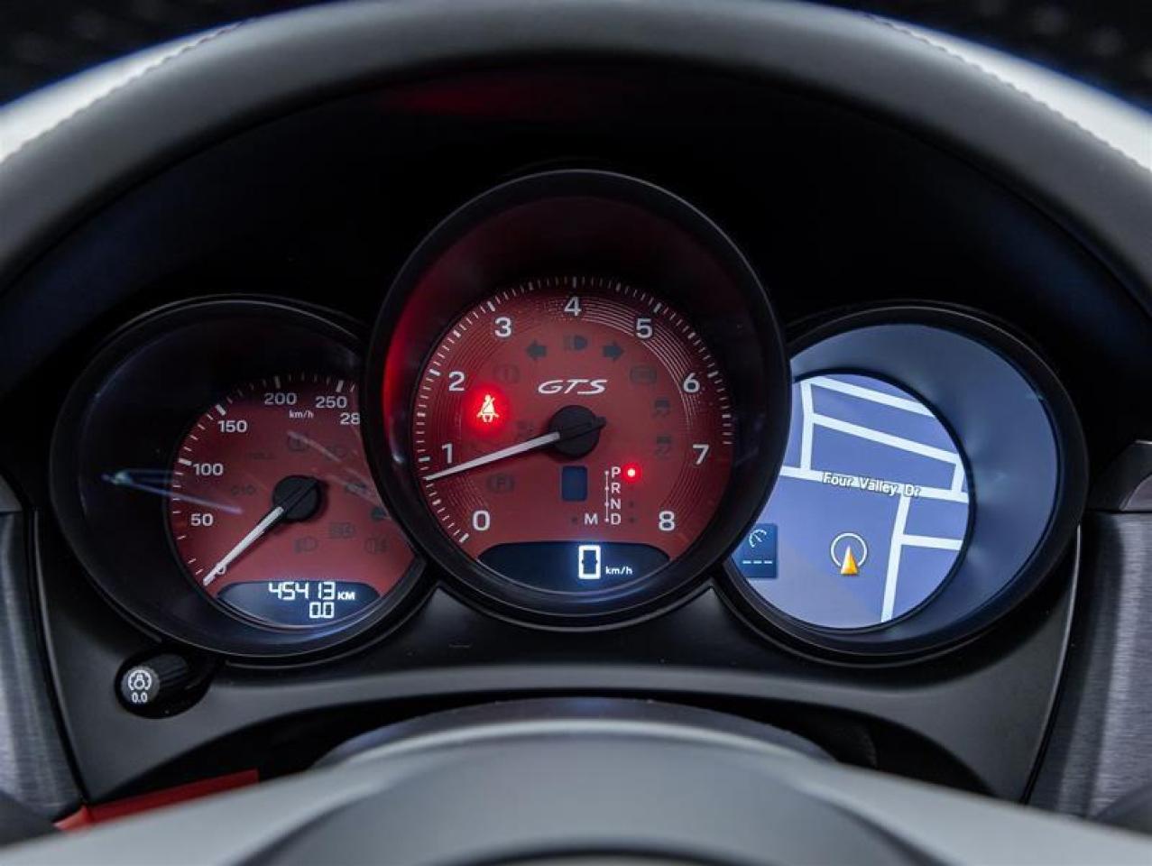 2023 Porsche Macan  Photo