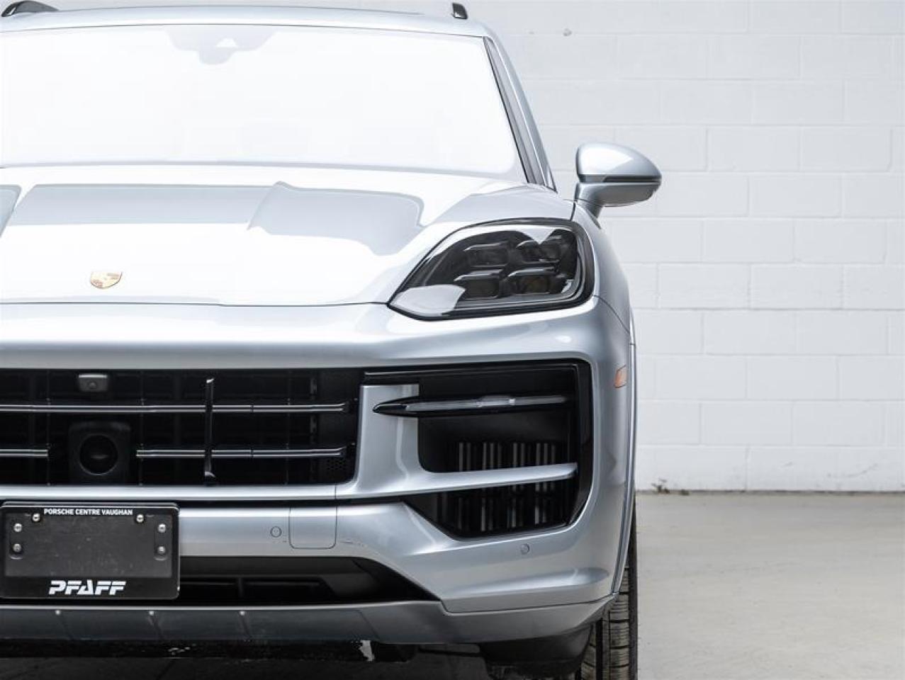 2026 Porsche Cayenne  Photo3