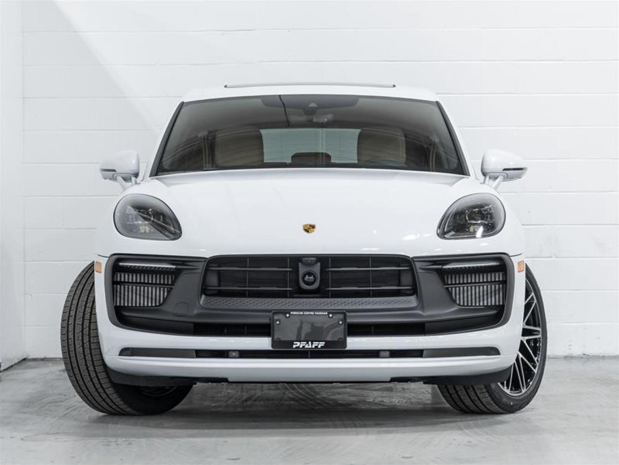 2026 Porsche Macan  Photo