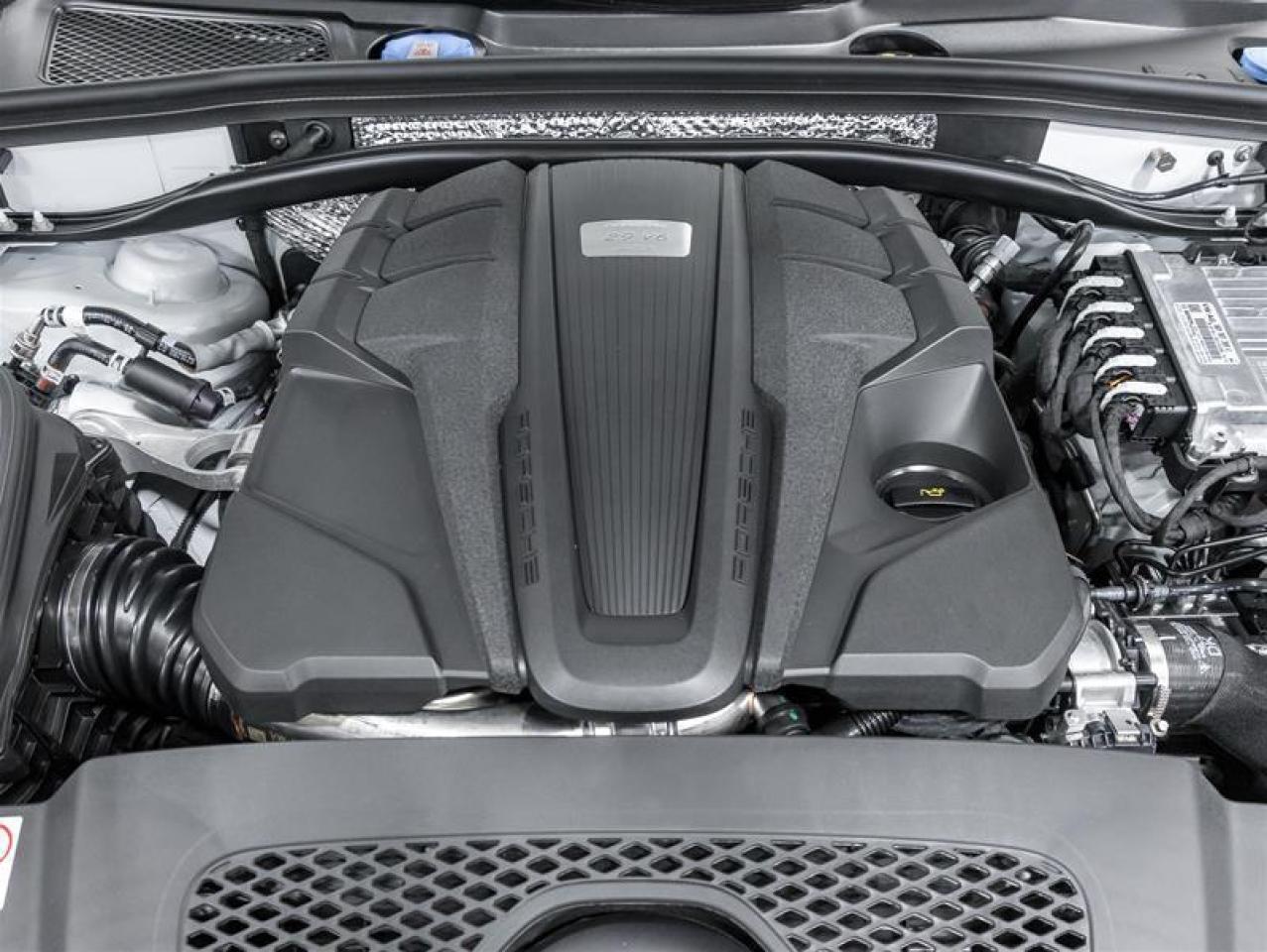 2026 Porsche Macan  Photo