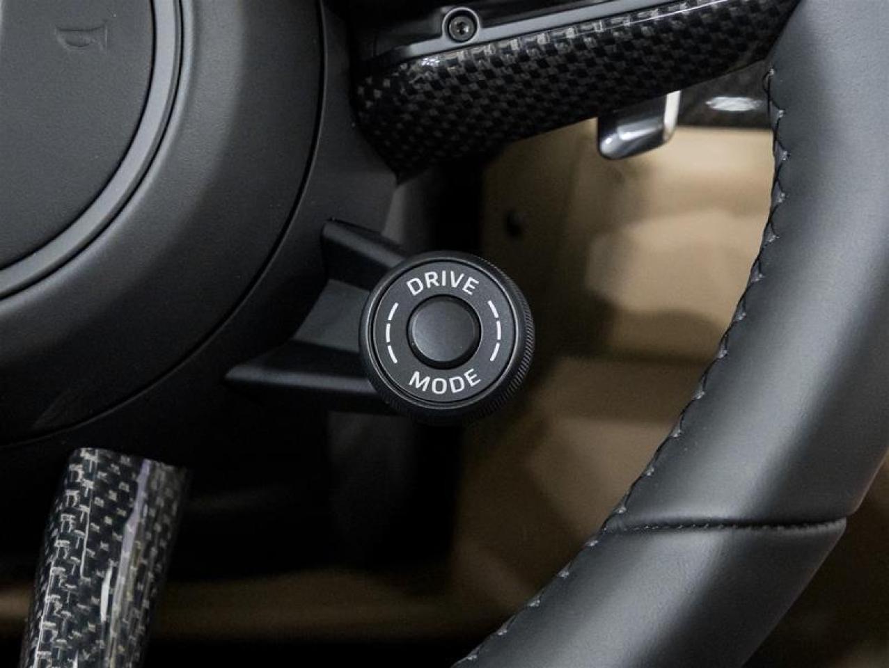 2026 Porsche Macan  Photo