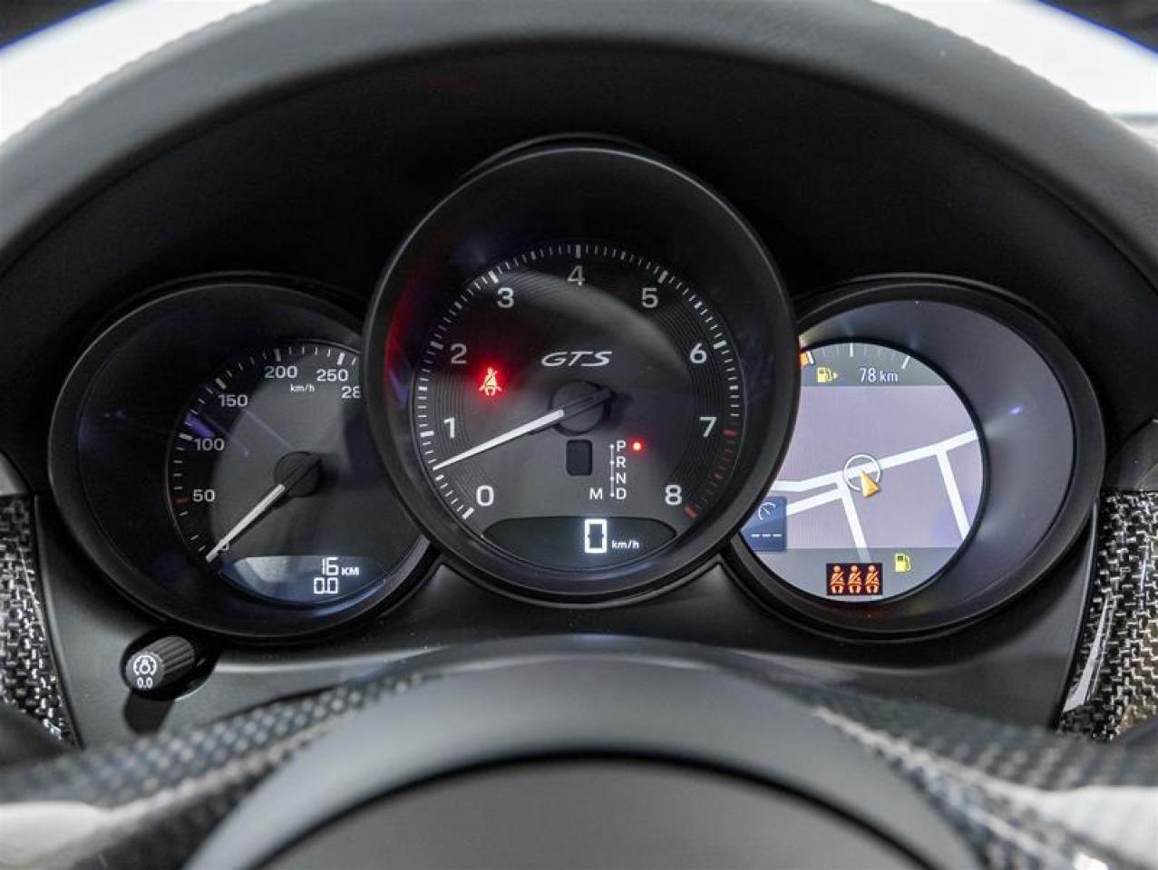 2026 Porsche Macan  Photo