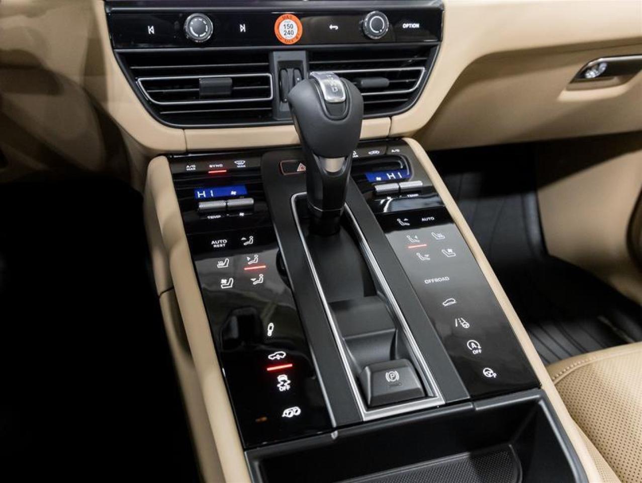 2026 Porsche Macan  Photo