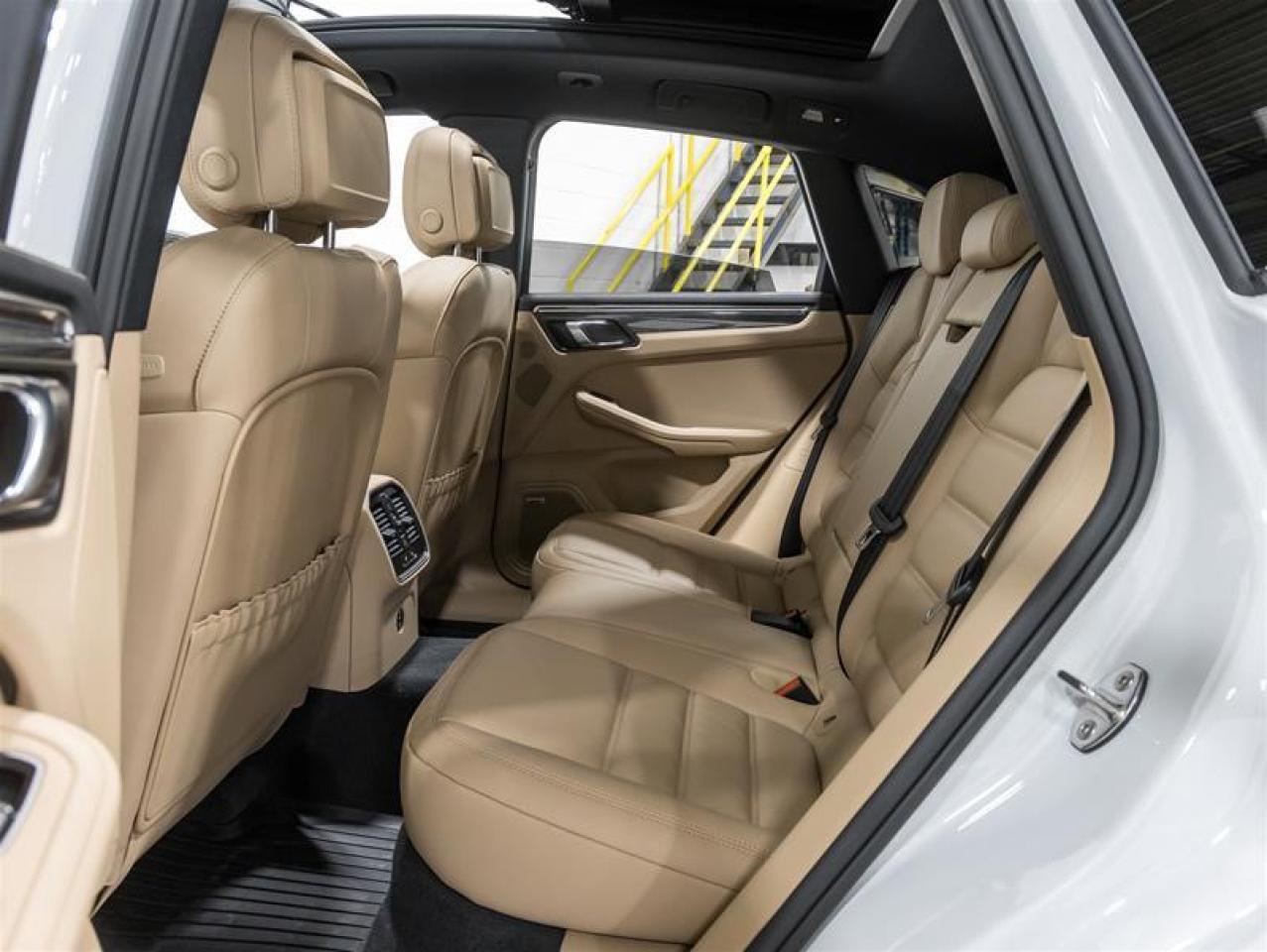 2026 Porsche Macan  Photo