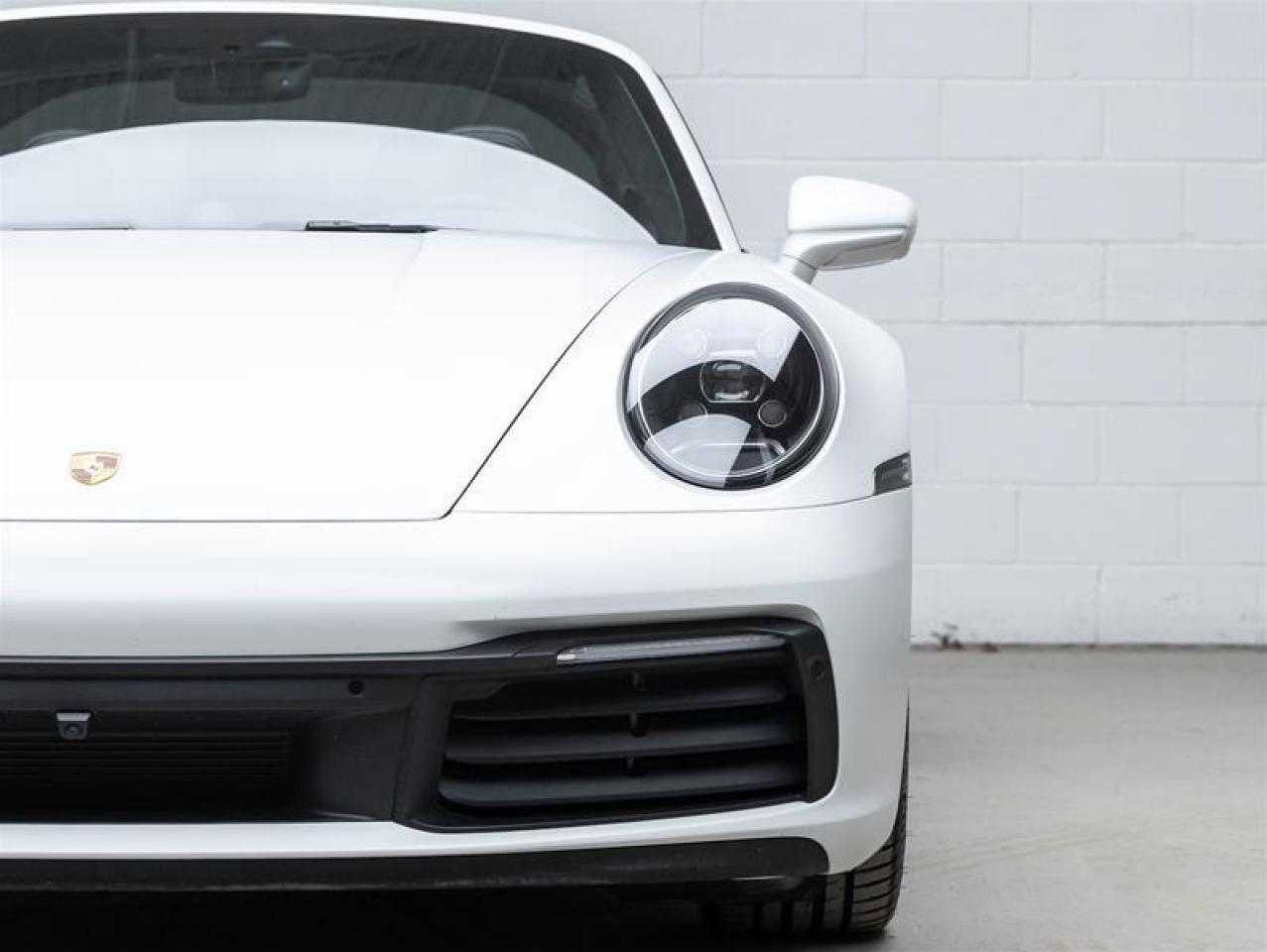 2024 Porsche 911  Photo4