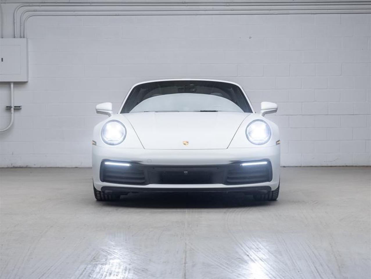 2024 Porsche 911  Photo2