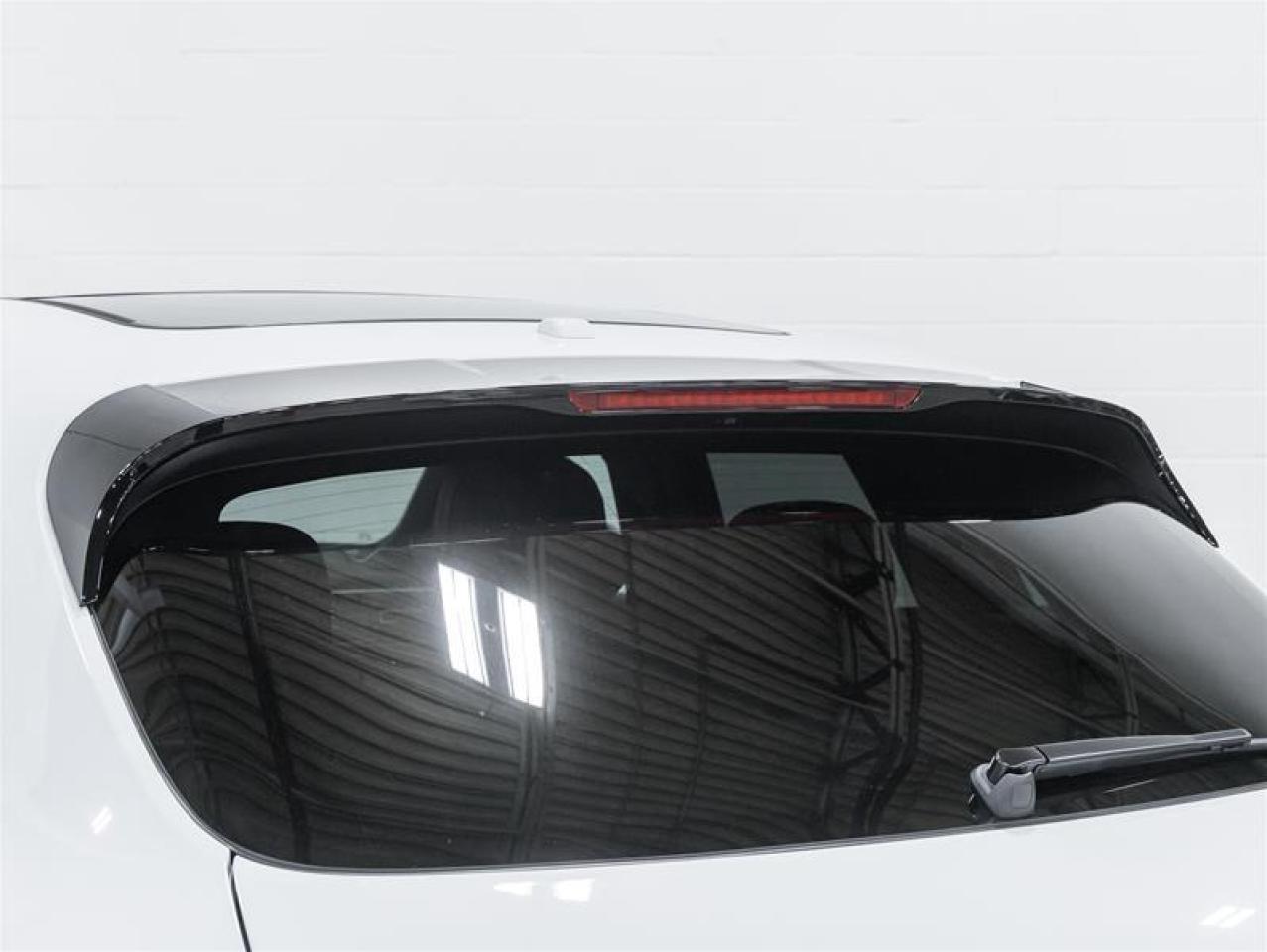 2026 Porsche Macan  Photo