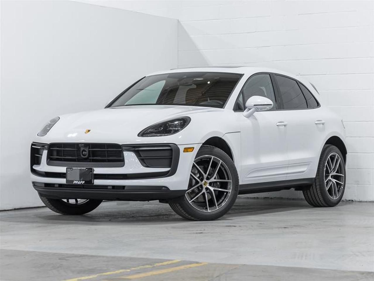 2026 Porsche Macan  Photo0