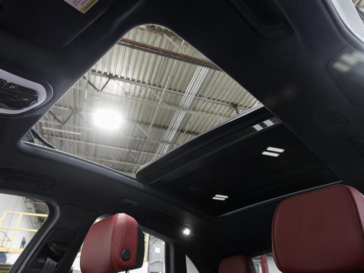 2026 Porsche Macan  Photo