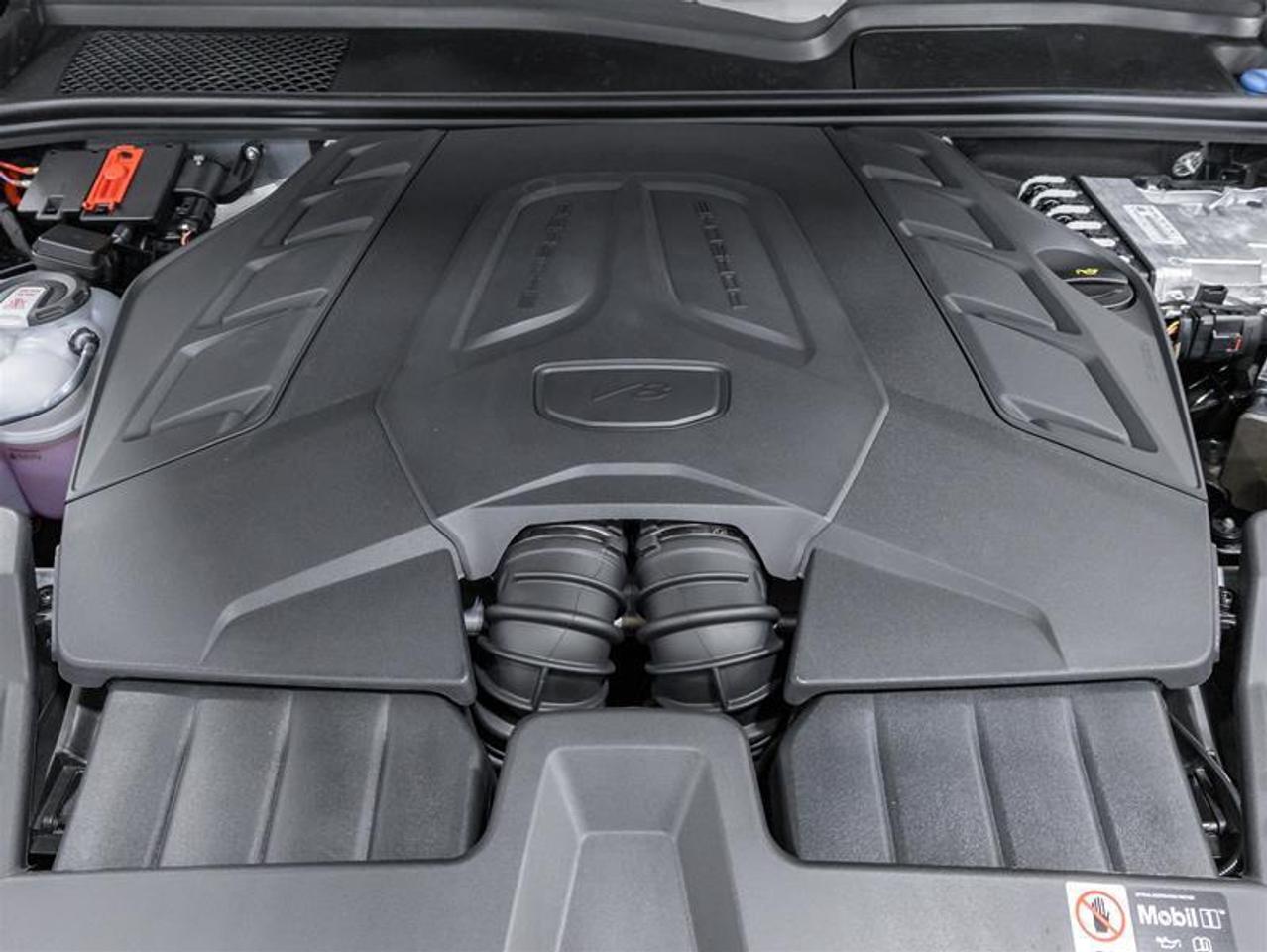 2026 Porsche Cayenne  Photo2