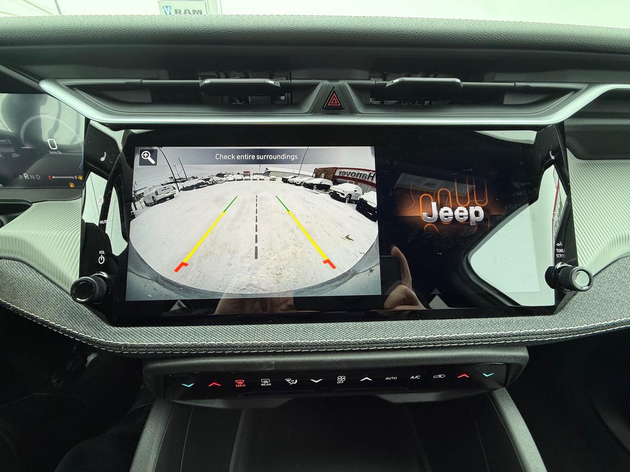 2026 Jeep Cherokee Laredo/Limited 4dr 4x4 Photo