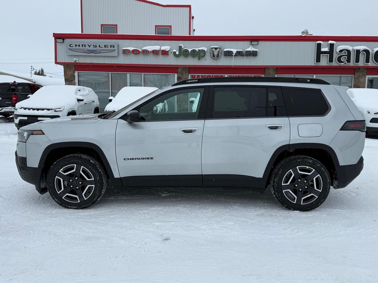 2026 Jeep Cherokee Laredo/Limited 4dr 4x4 Photo