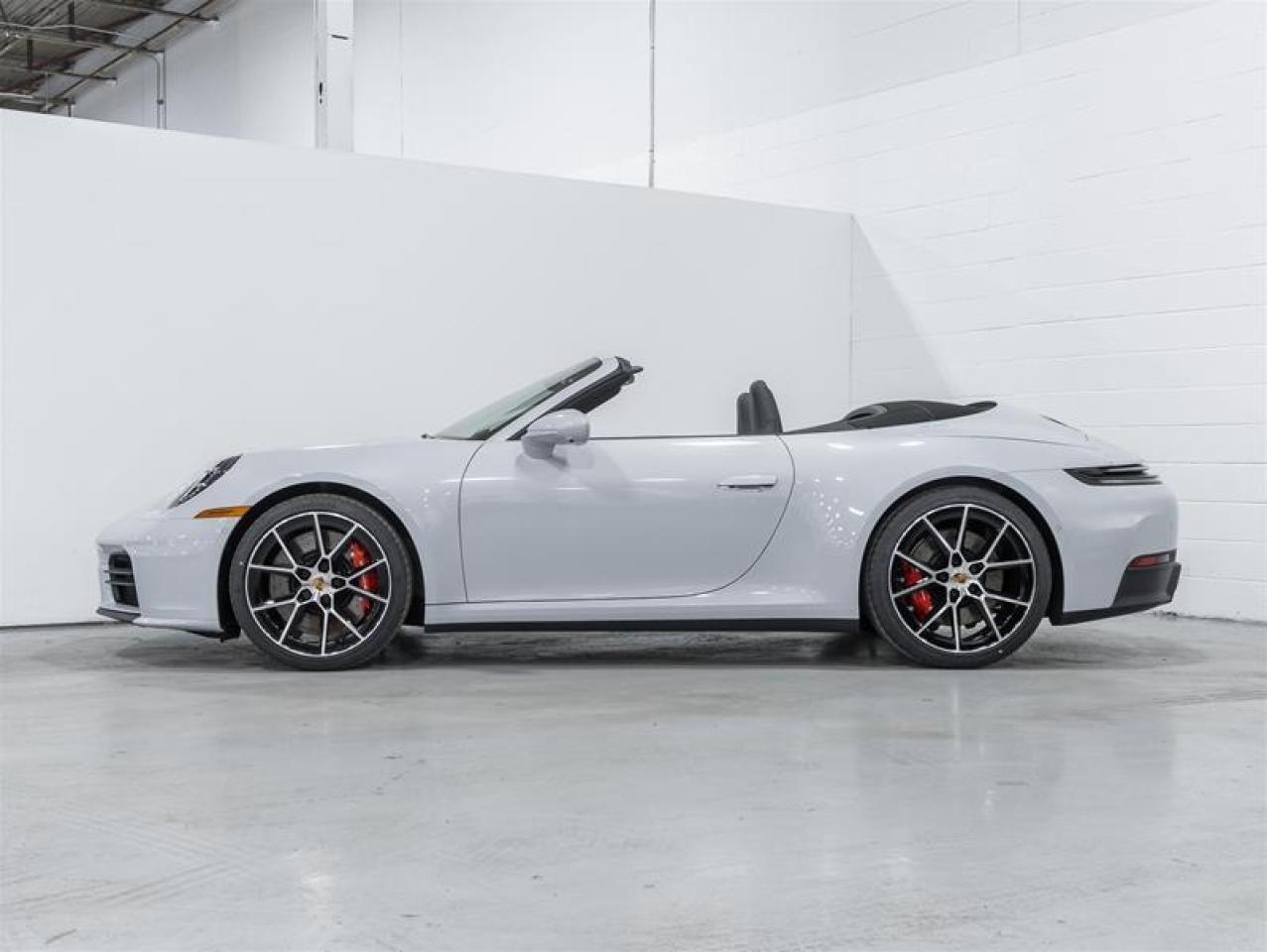 2026 Porsche 911  Photo4